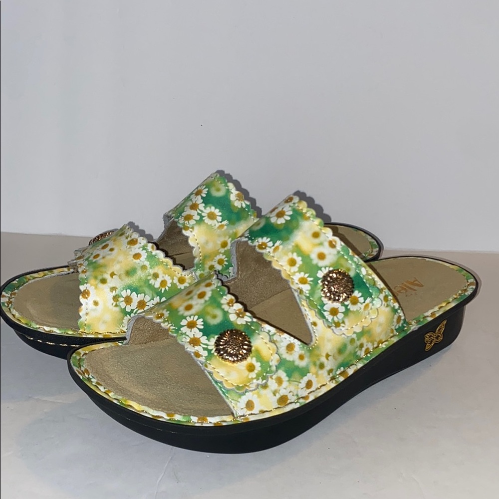 Alegría Women’s Floral Green & Yellow Slide Sandals